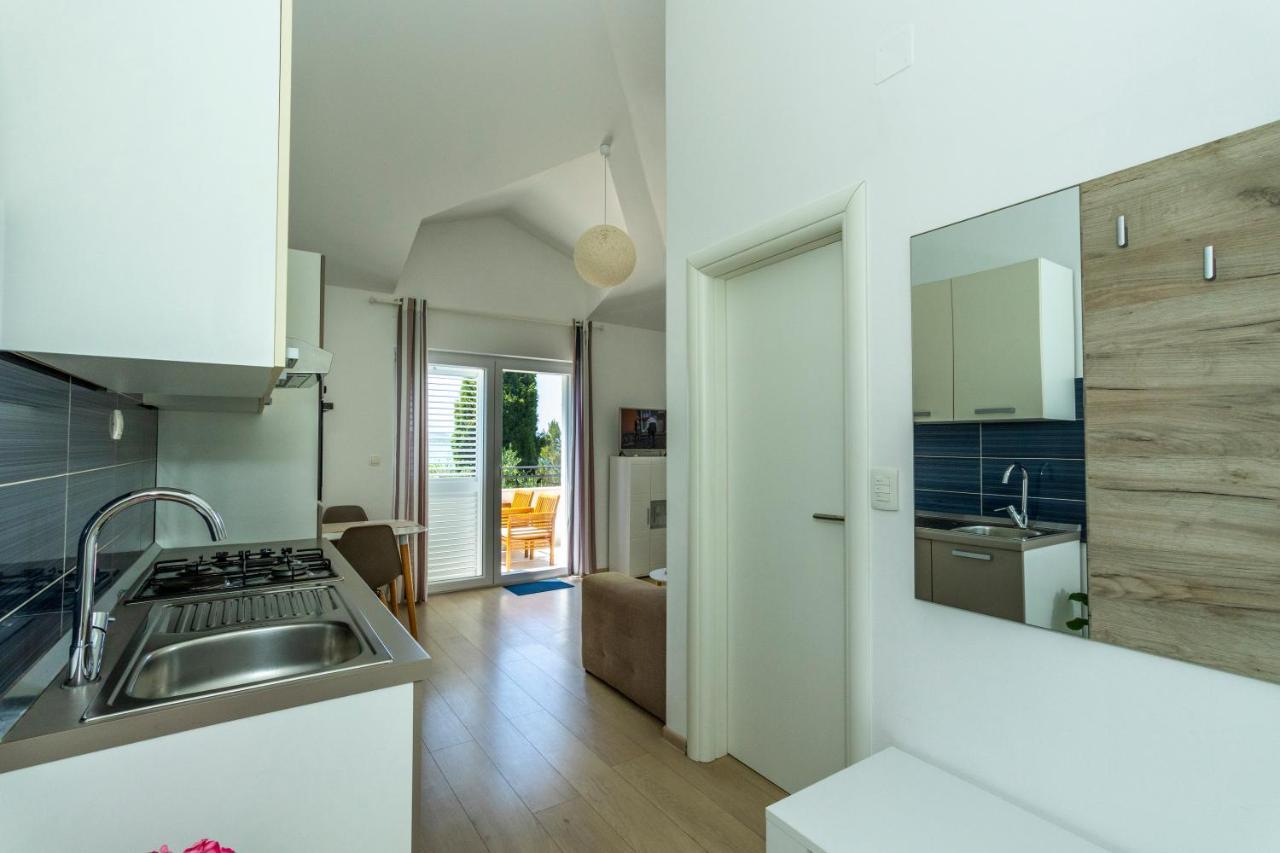 Apartments La Mirage Pirovac Extérieur photo