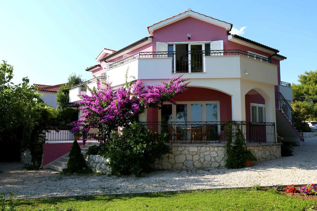 Apartments La Mirage Pirovac Extérieur photo